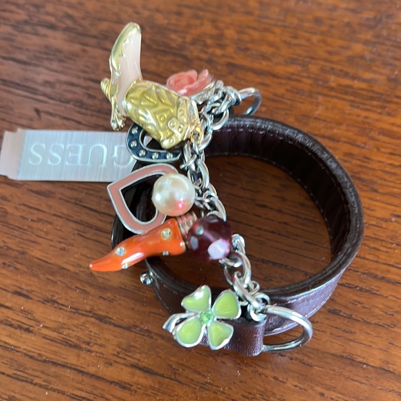 Guess Jewelry - Guess Charm Bracelet Lucky Leather Snap Band